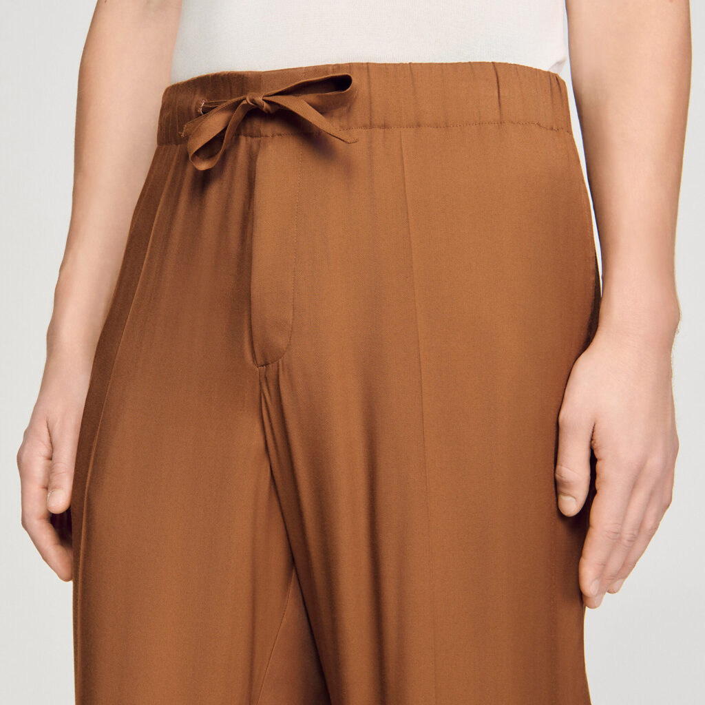 Pantalon fluide élastiqué à cordon