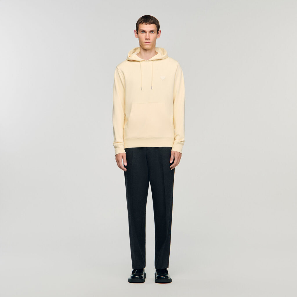 Sweatshirt à patch cœur