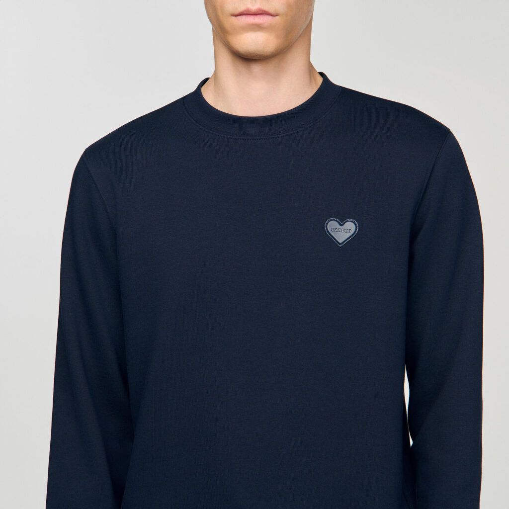Sweatshirt à patch cœur