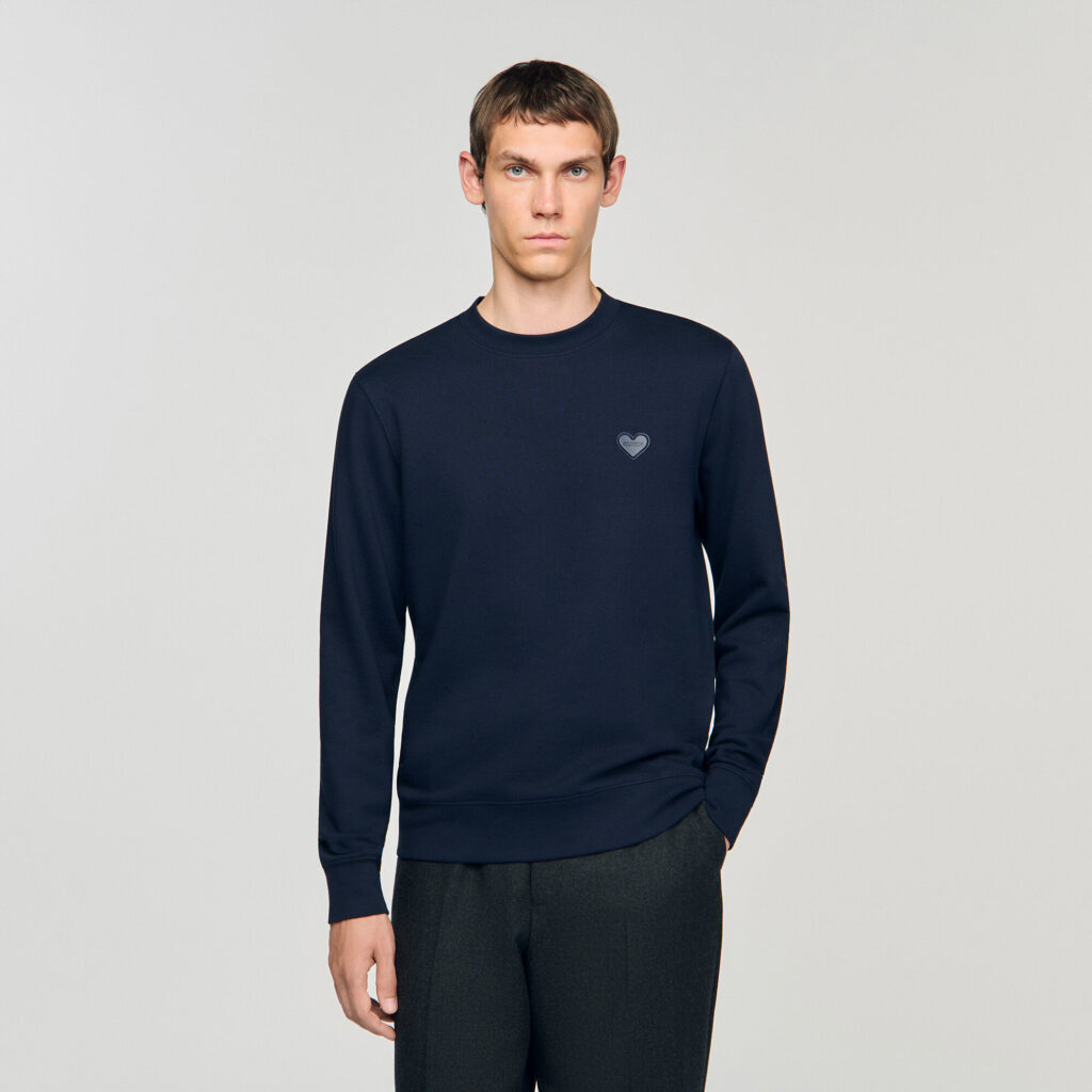 Sweatshirt à patch cœur