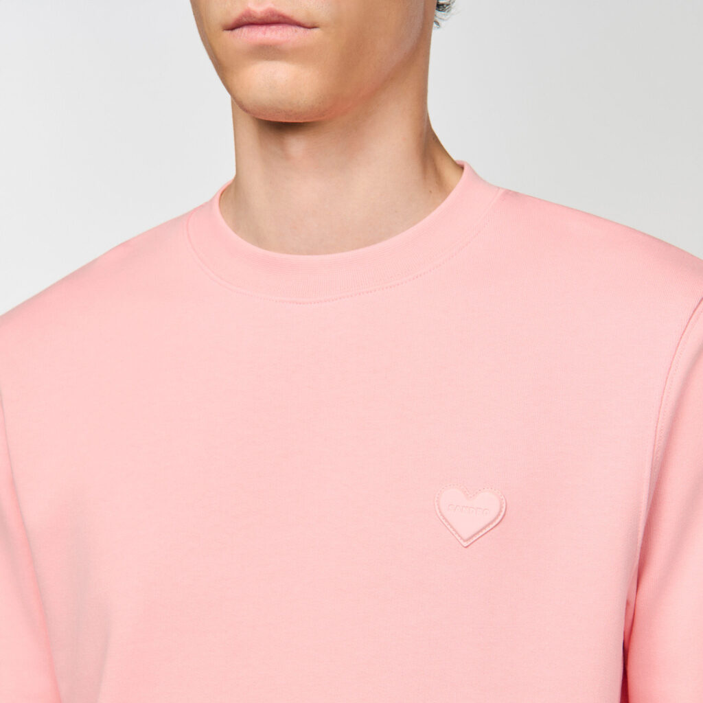 Sweatshirt à patch cœur