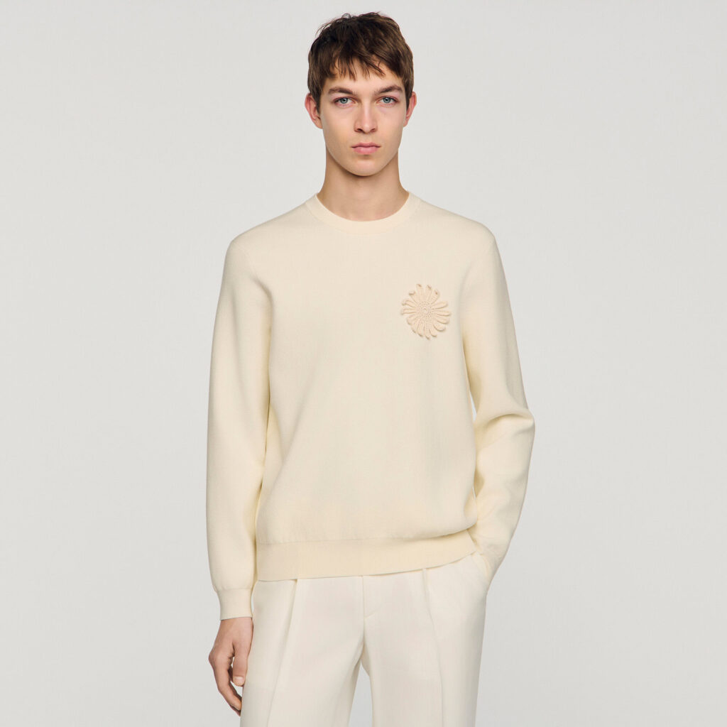 Sweat en tricot à fleur en crochet